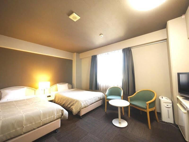Hotel Route-Inn Kitamatsudo Ekimae Экстерьер фото